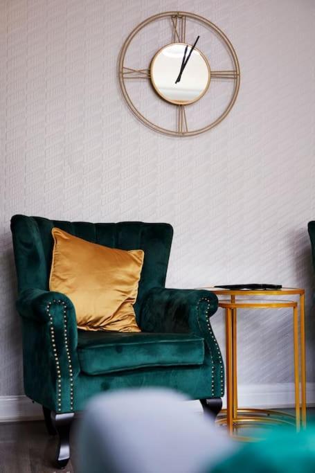 *Little Haven In Leeds* ¤Private Parking¤ Ensuite リーズ エクステリア 写真