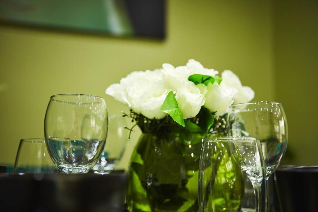 *Little Haven In Leeds* ¤Private Parking¤ Ensuite リーズ エクステリア 写真